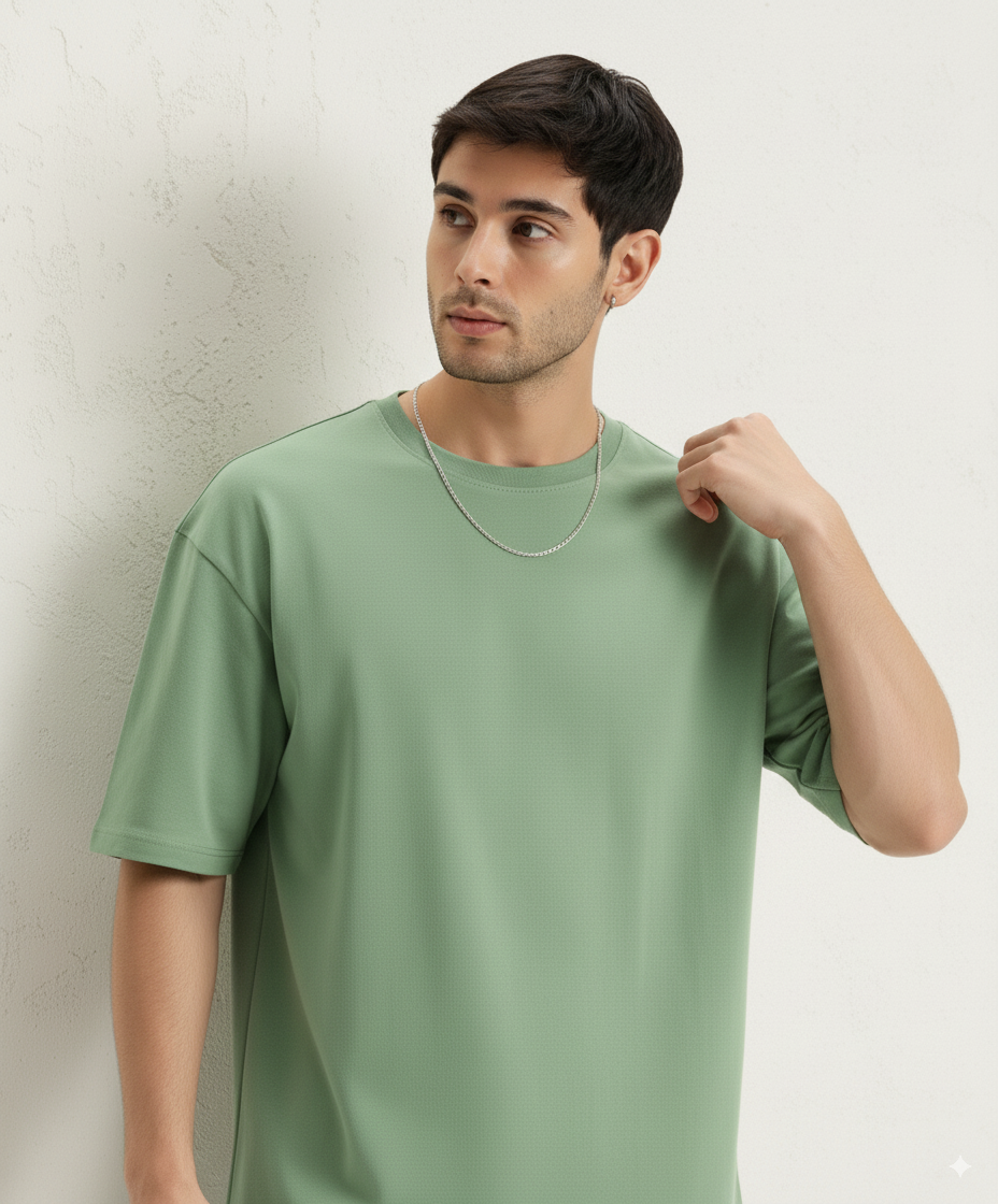 Round neck oversized basic T-shirt